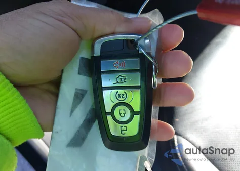 2021 Ford Escape Sel z USA, uszkodzony, nr VIN 1FMCU0H67MUB32533